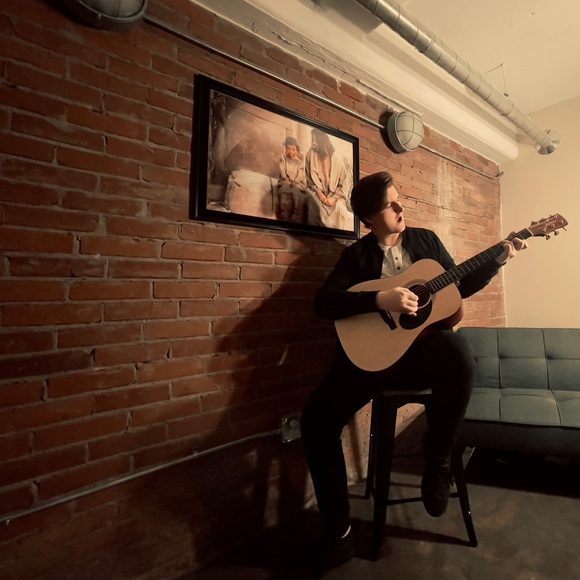 Meet your Posher, David - Picture 1 of 1